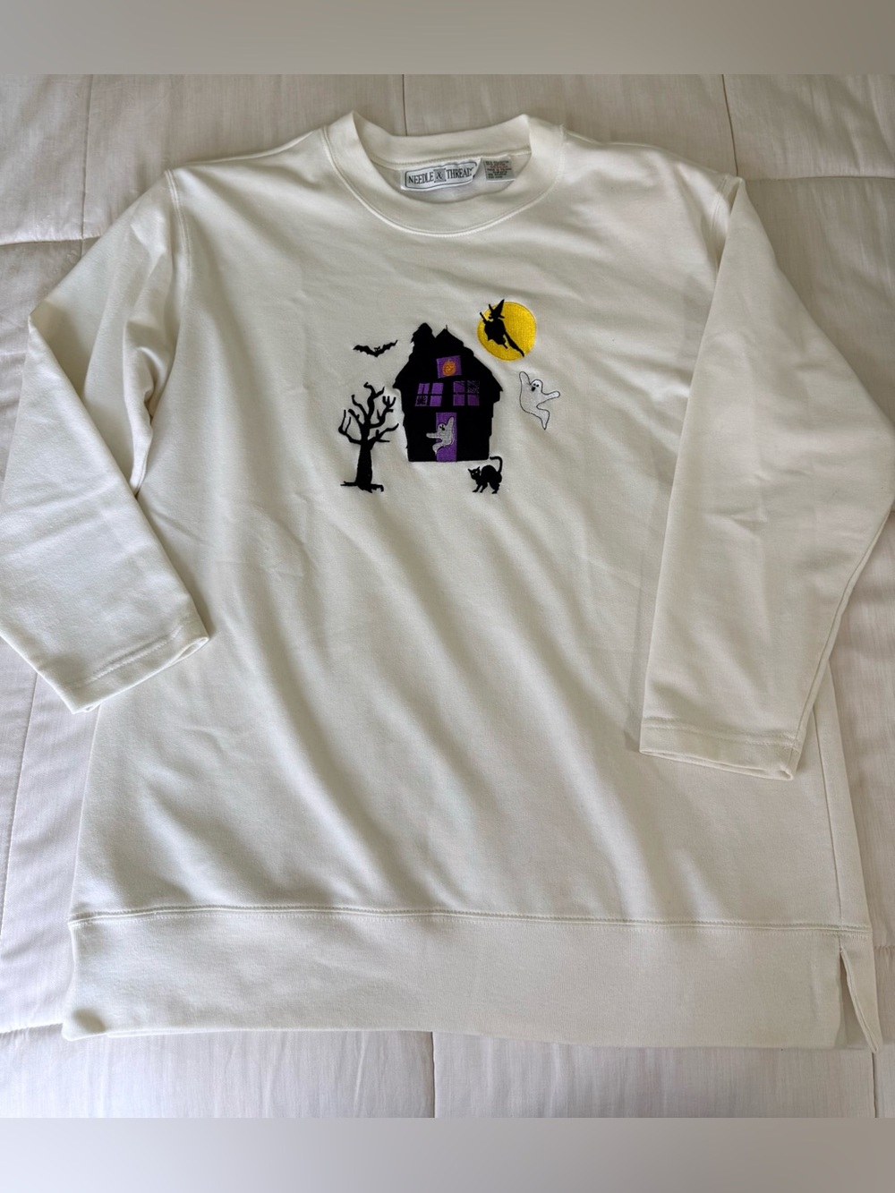 Vintage 90’s Needle & Threads Halloween Witch Haunted House sweatshirt white Med - Picture 3 of 12